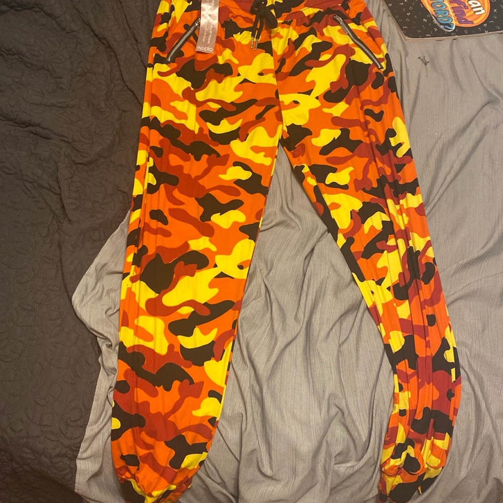 CAMO JOGGERS BY INDERO